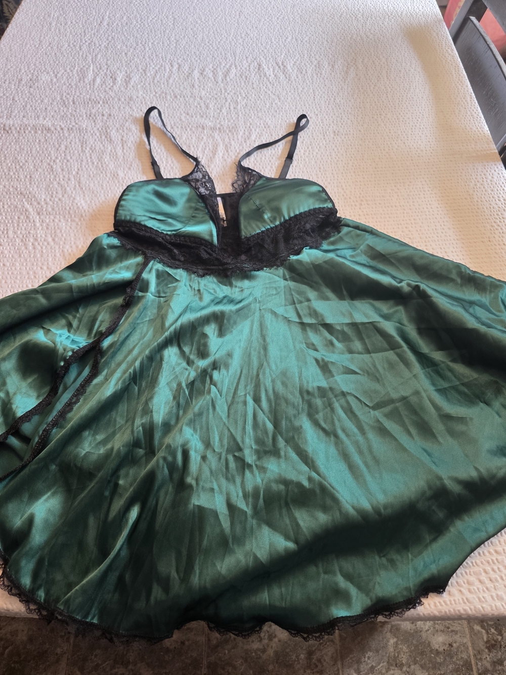 Emerald Satin Lace-Trim Chemise with Black Accents M